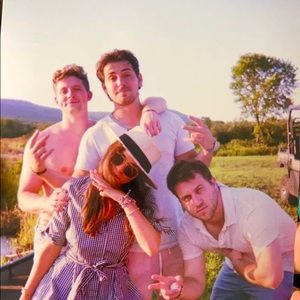 Only selling NEW clothes, Never worn.